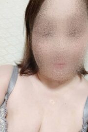 あきな